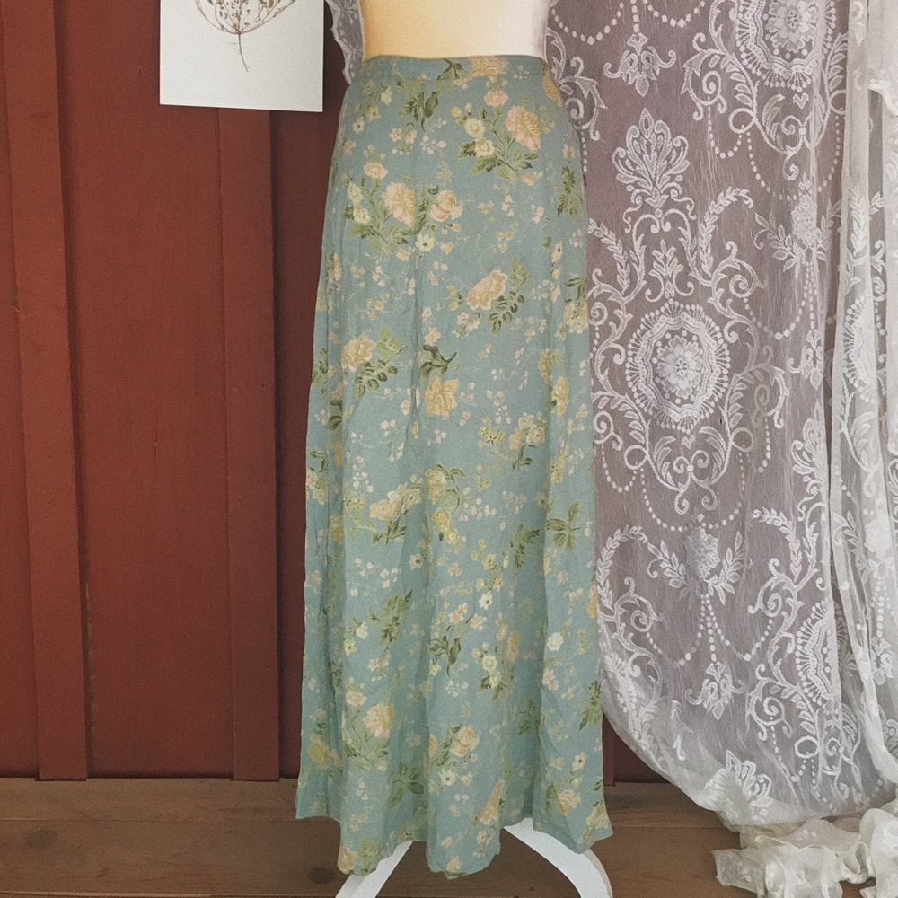 Gorgeous Cottagecore Style Skirt NWT ✨